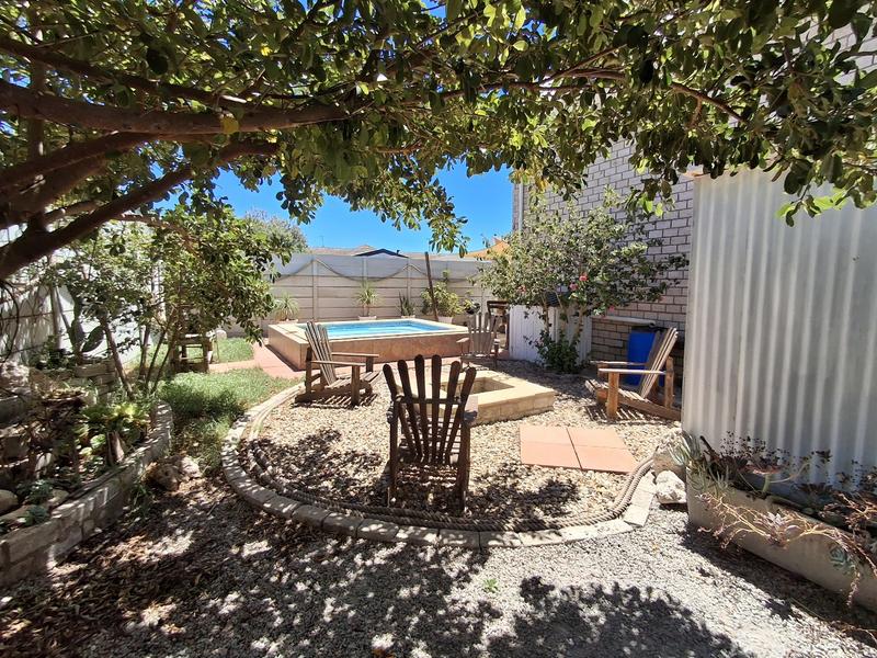 5 Bedroom Property for Sale in Britannia Bay Western Cape